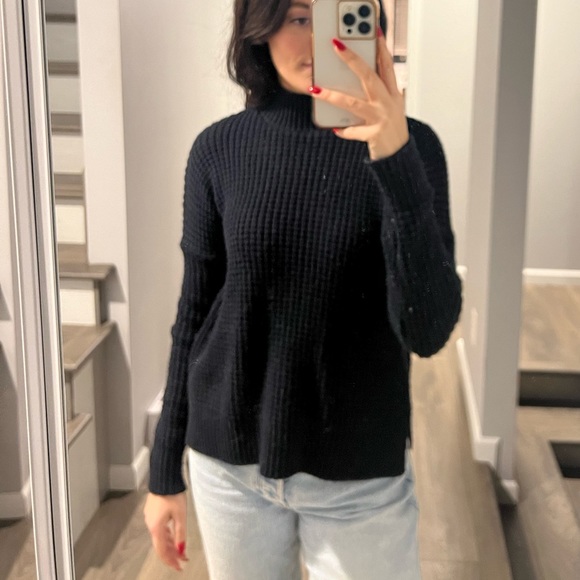 Navy waffle turtleneck sweater - Picture 3 of 5